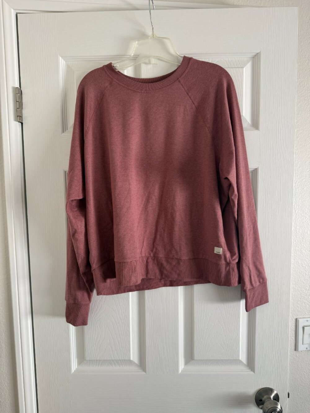 Vuori Long Sleeve Halo Crew // Size L // Rosewood Heather // VGUC - Picture 2 of 5